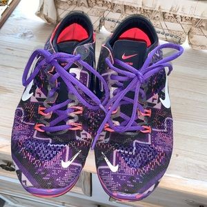 Nike running shoes - woman’s - 7-8 purple pink
